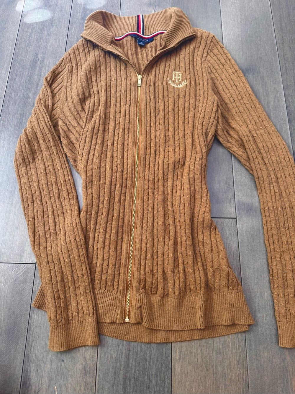 Vintage Y2k Tommy Hilfiger Cable-Knit Zip up with Gold Accents